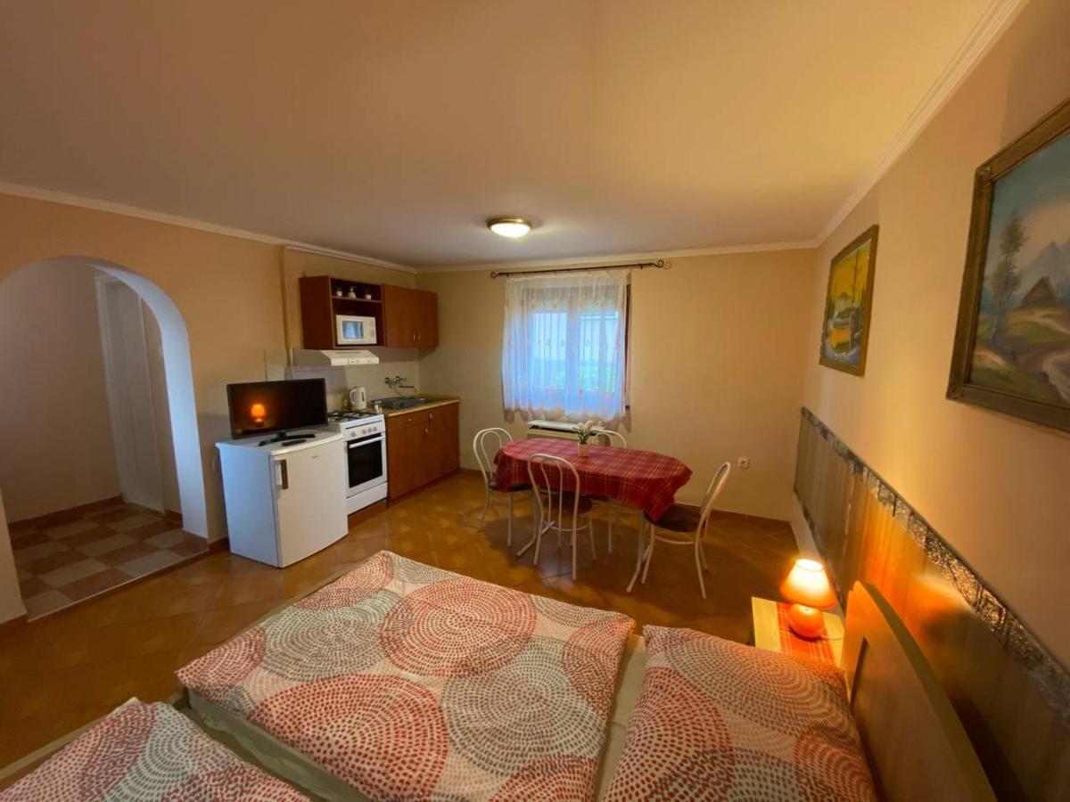 Hajnal Apartman Hajdúszoboszló Zewnętrze zdjęcie