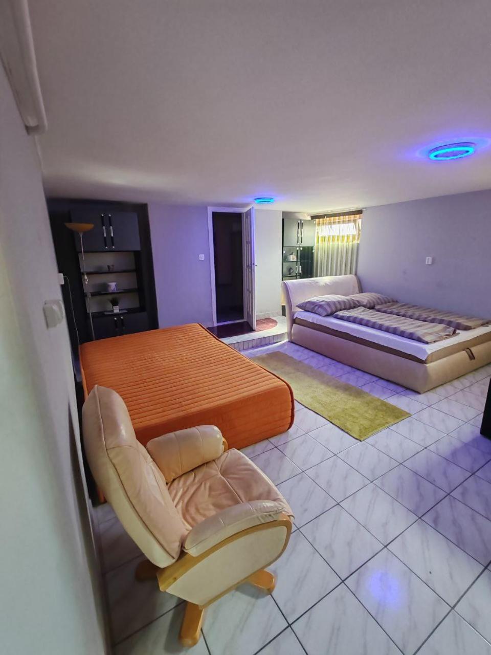 Hajnal Apartman Hajdúszoboszló Zewnętrze zdjęcie