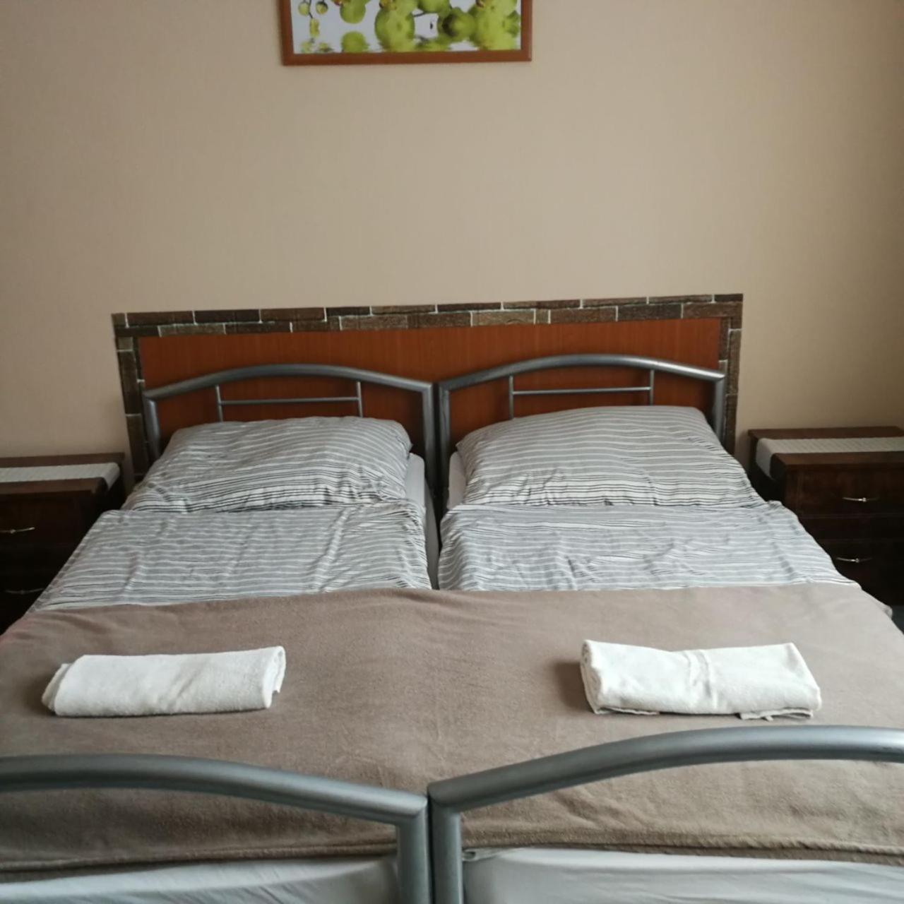 Hajnal Apartman Hajdúszoboszló Zewnętrze zdjęcie