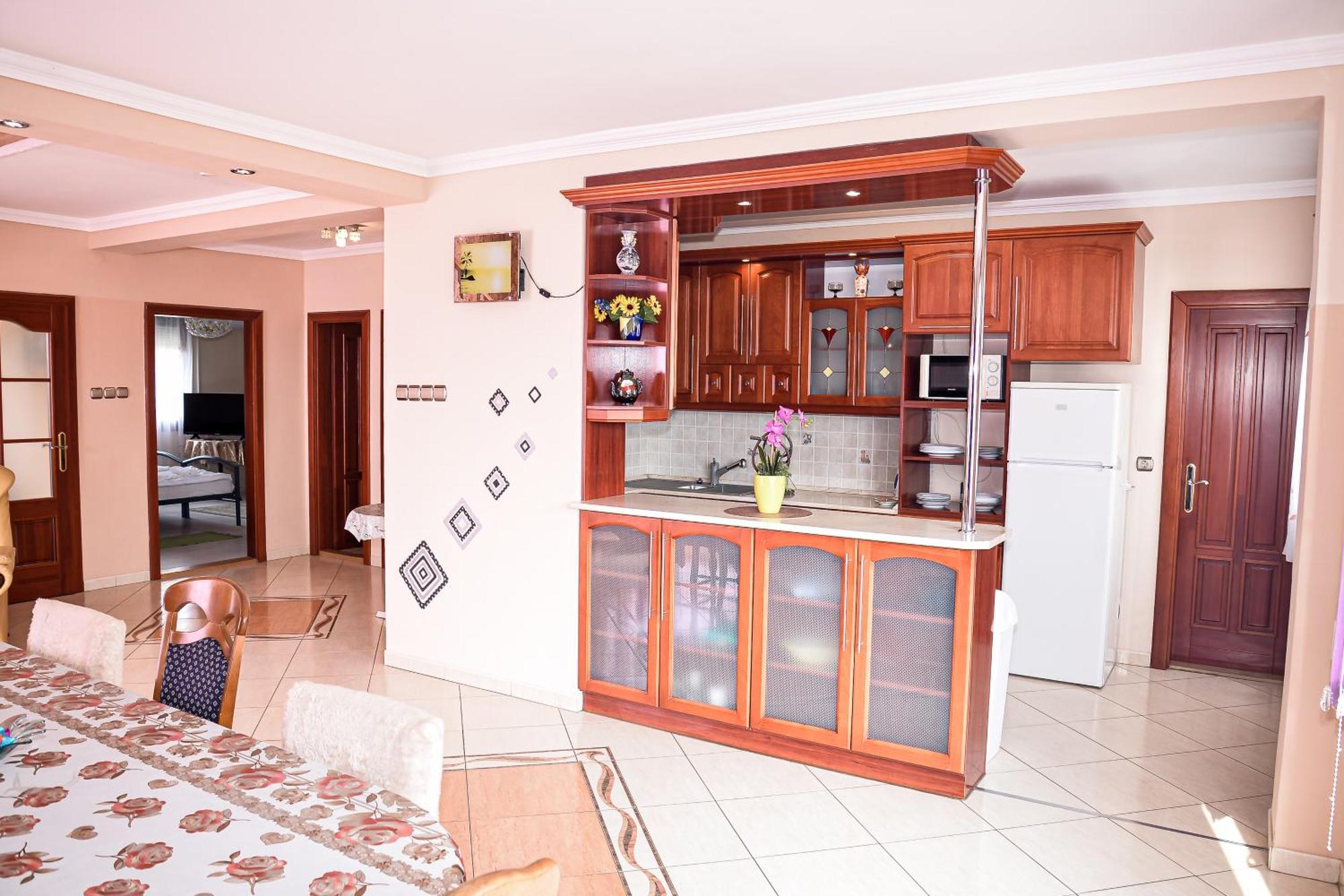 Hajnal Apartman Hajdúszoboszló Zewnętrze zdjęcie