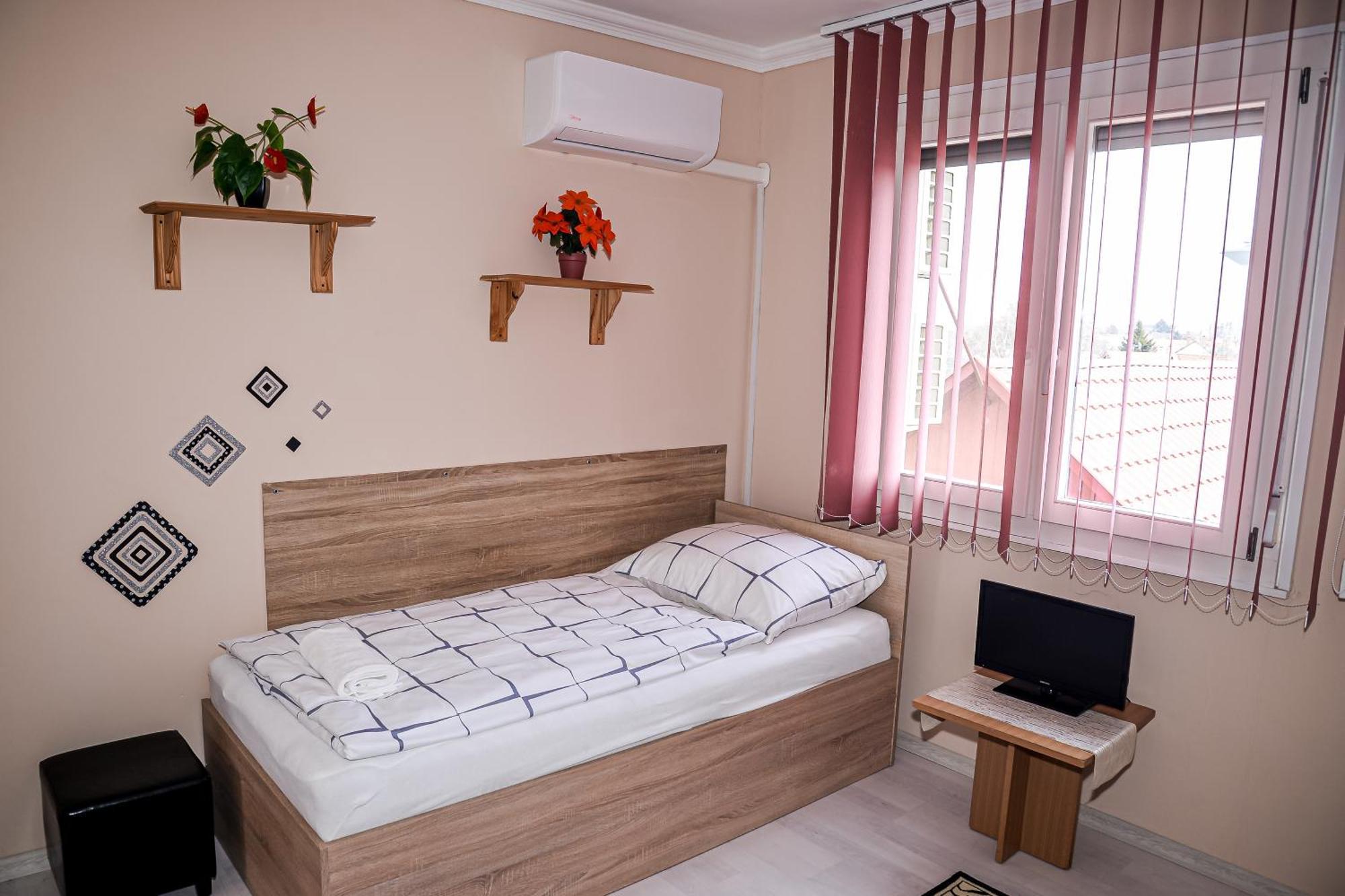 Hajnal Apartman Hajdúszoboszló Zewnętrze zdjęcie