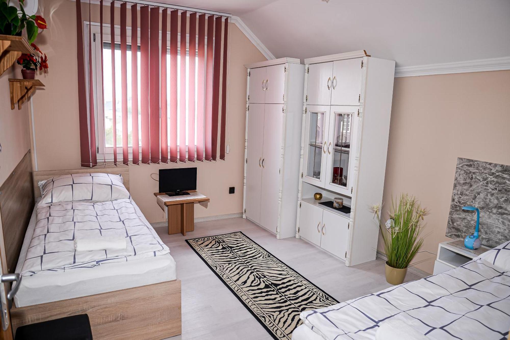 Hajnal Apartman Hajdúszoboszló Zewnętrze zdjęcie