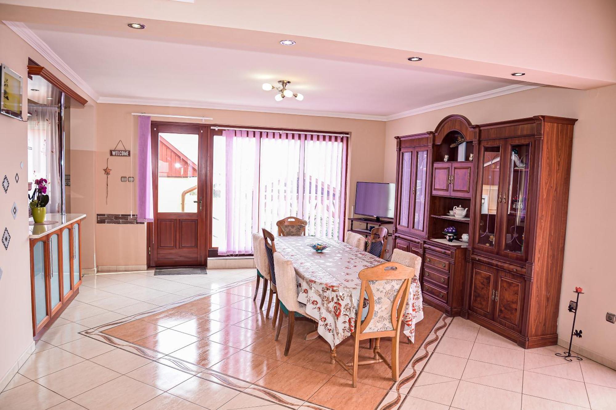 Hajnal Apartman Hajdúszoboszló Zewnętrze zdjęcie