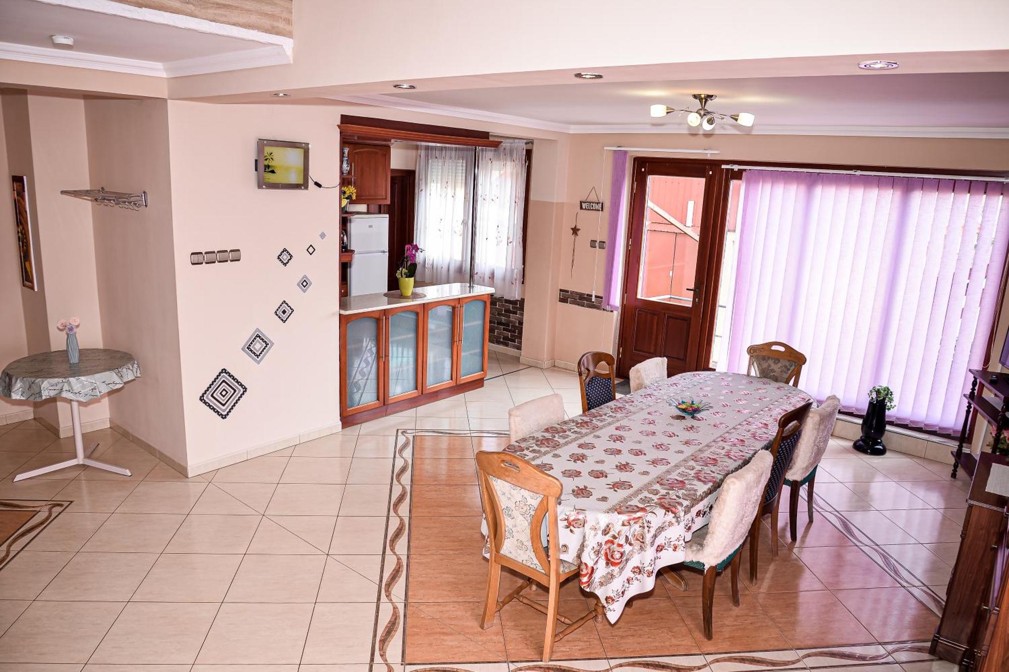 Hajnal Apartman Hajdúszoboszló Zewnętrze zdjęcie